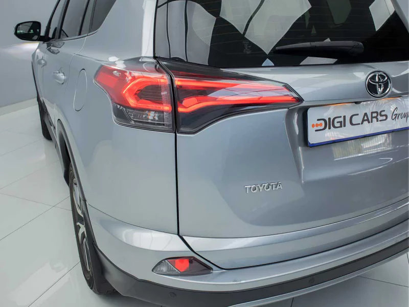 Vehicle Image for 10/24for Toyota RAV4 2.0 GX auto
